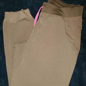 Size medium figs jogger set